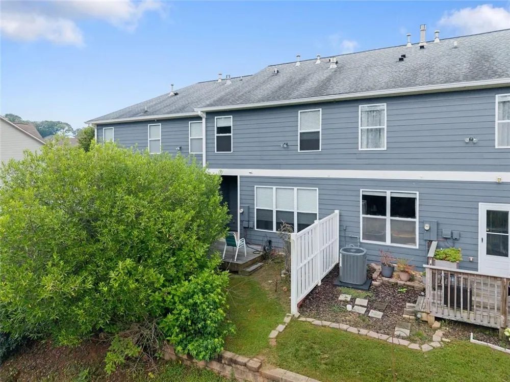 6711 Safeharbour Way Flowery Branch, GA 30542