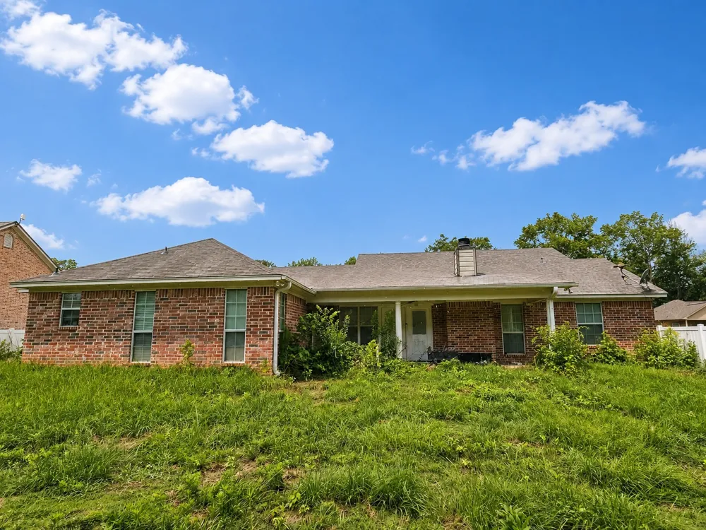 305 Bob White Street Pittsburg, TX 75686