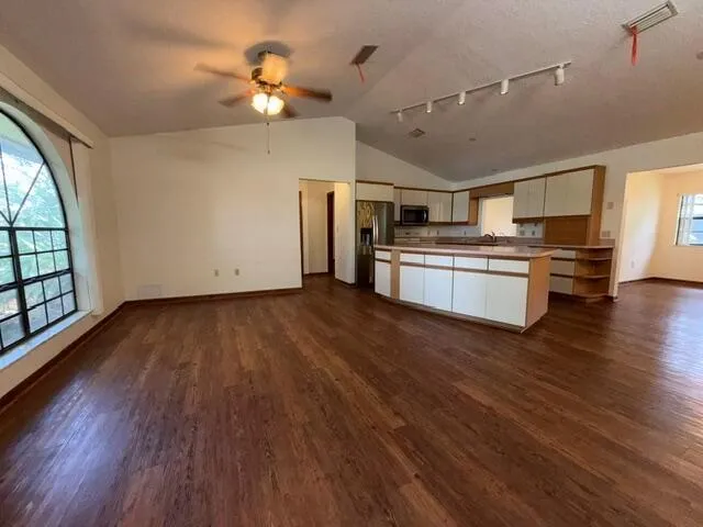 570 LONDONDERRY CIRCLE SE Palm Bay, FL 32909