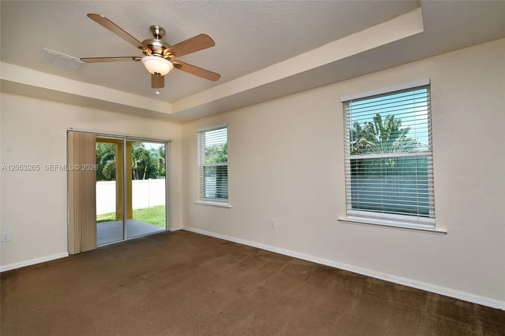 1913 SW 26th Terrace Cape Coral, FL 33914