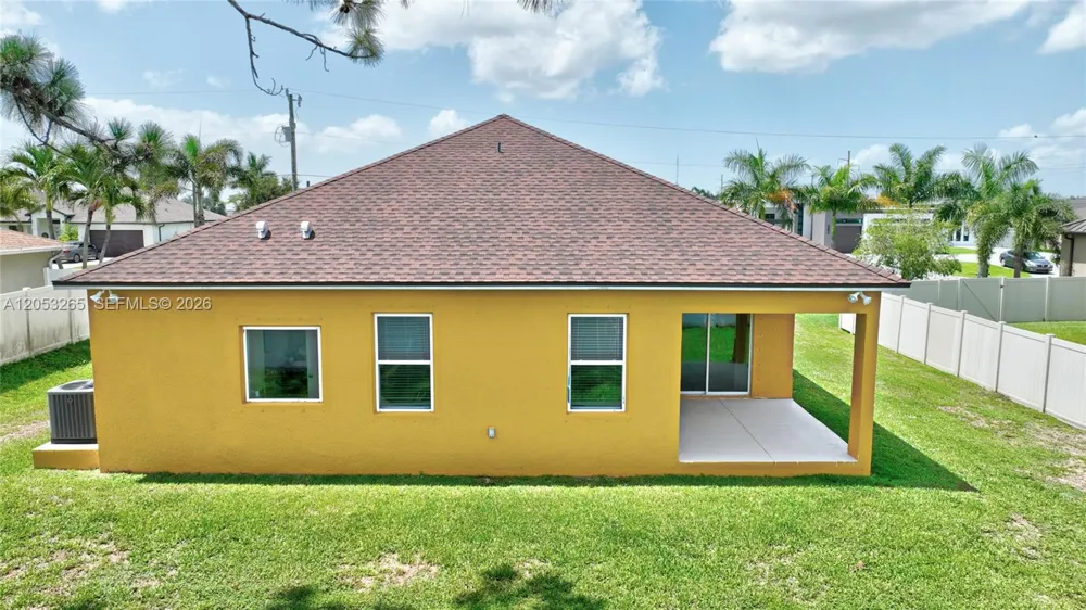 1913 SW 26th Terrace Cape Coral, FL 33914
