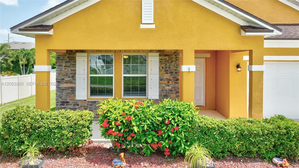1913 SW 26th Terrace Cape Coral, FL 33914