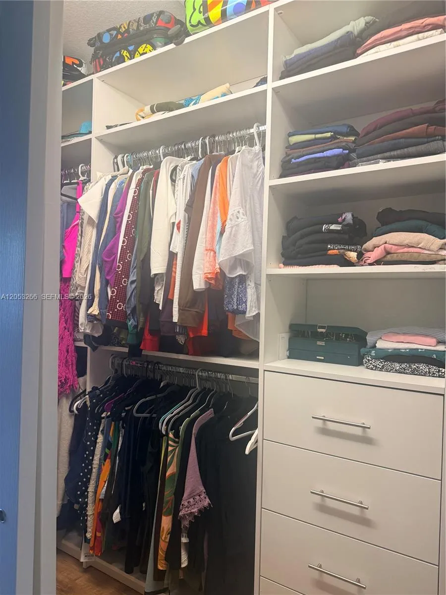10057 NW 88th Ter Doral, FL 33178