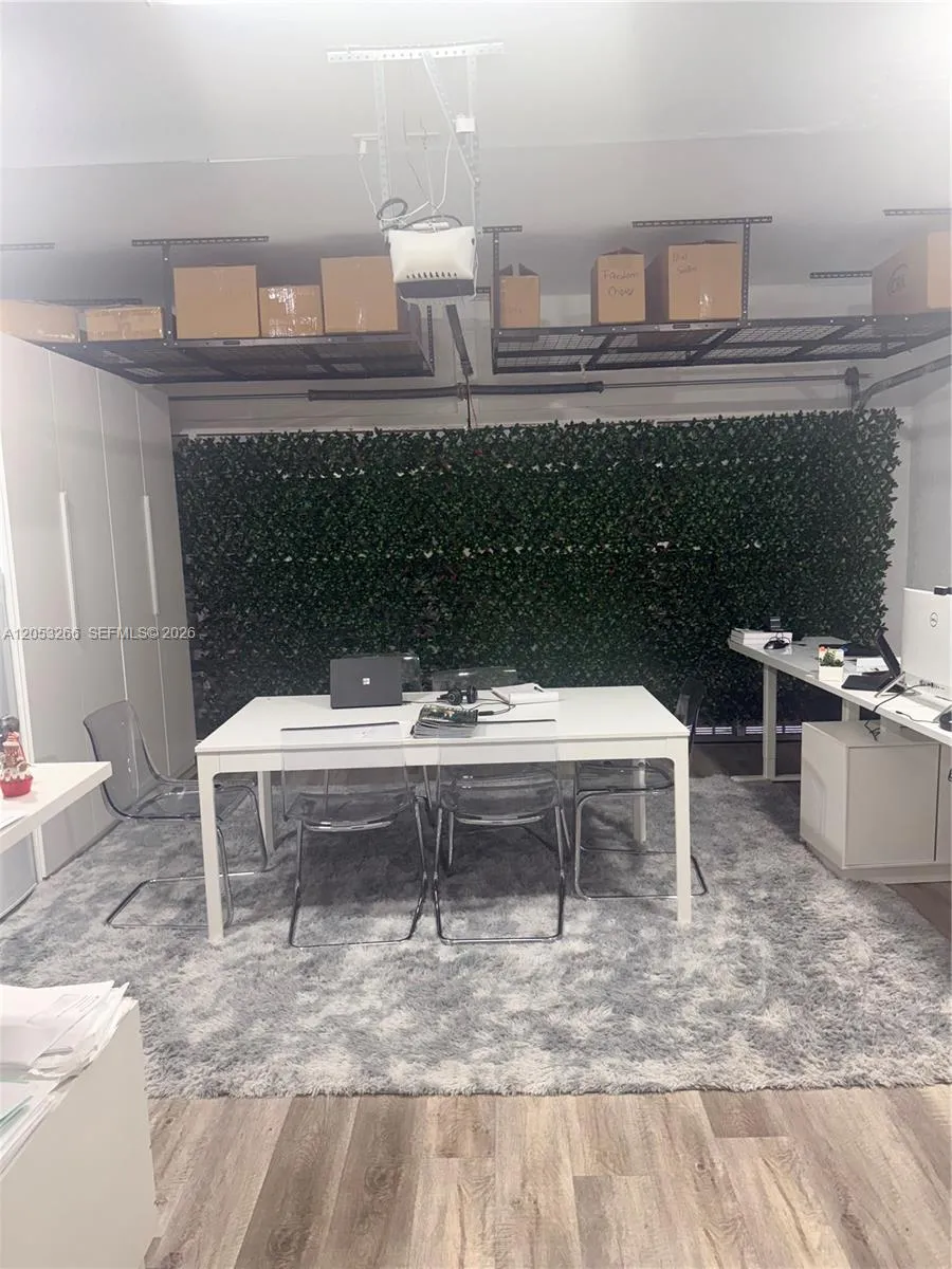 10057 NW 88th Ter Doral, FL 33178