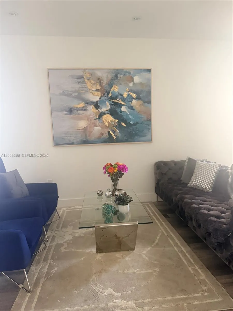 10057 NW 88th Ter Doral, FL 33178