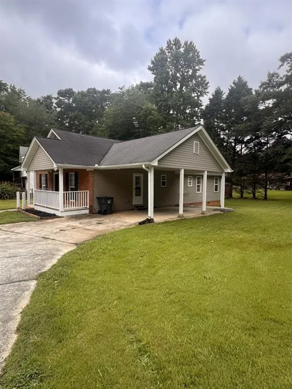 1149 Granite Lane Loganville, GA 30052