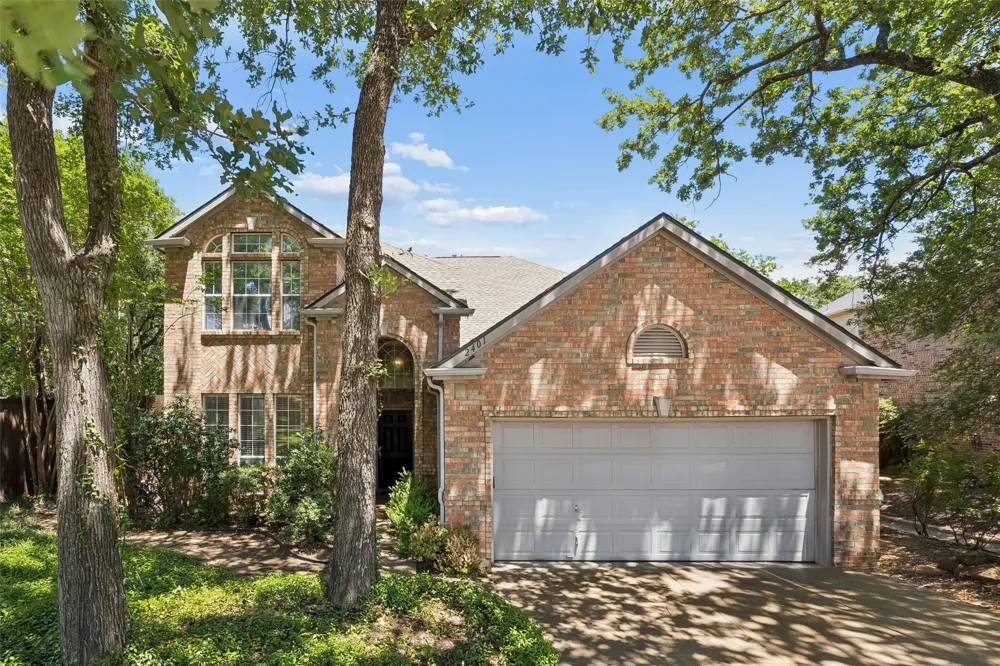 2401 Pinehurst Court Highland Village, TX 75077