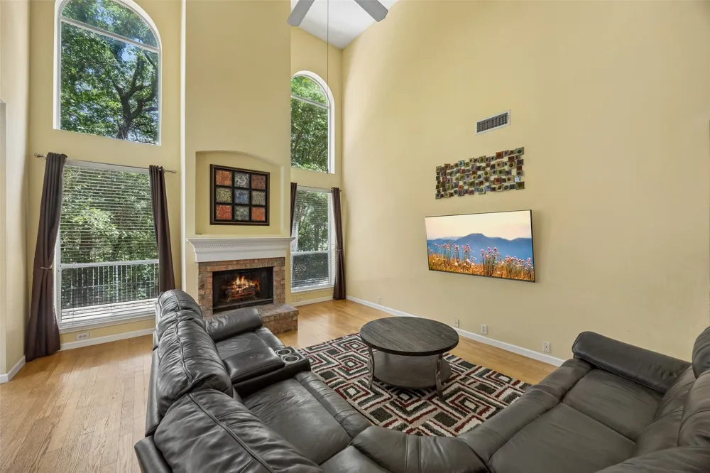 2401 Pinehurst Court Highland Village, TX 75077