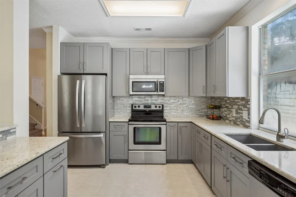 2401 Pinehurst Court Highland Village, TX 75077