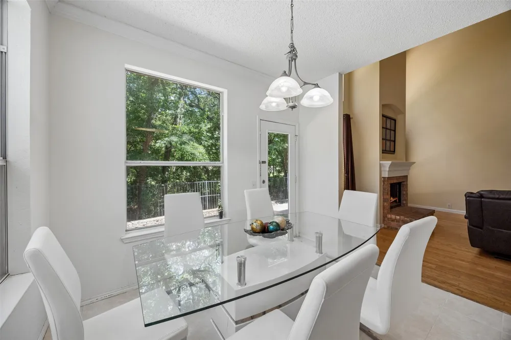 2401 Pinehurst Court Highland Village, TX 75077