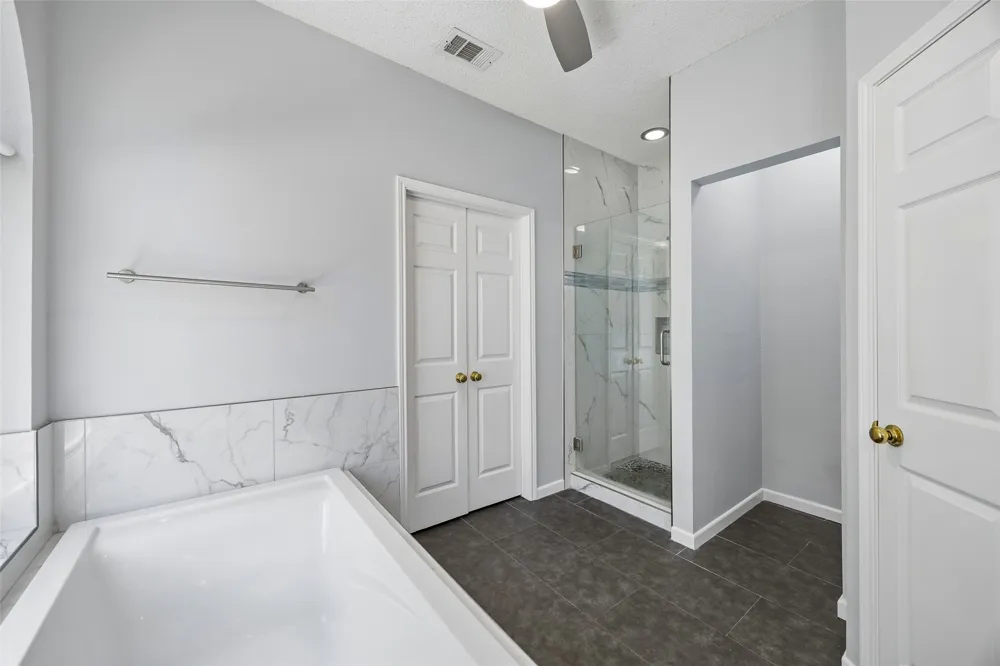 2401 Pinehurst Court Highland Village, TX 75077