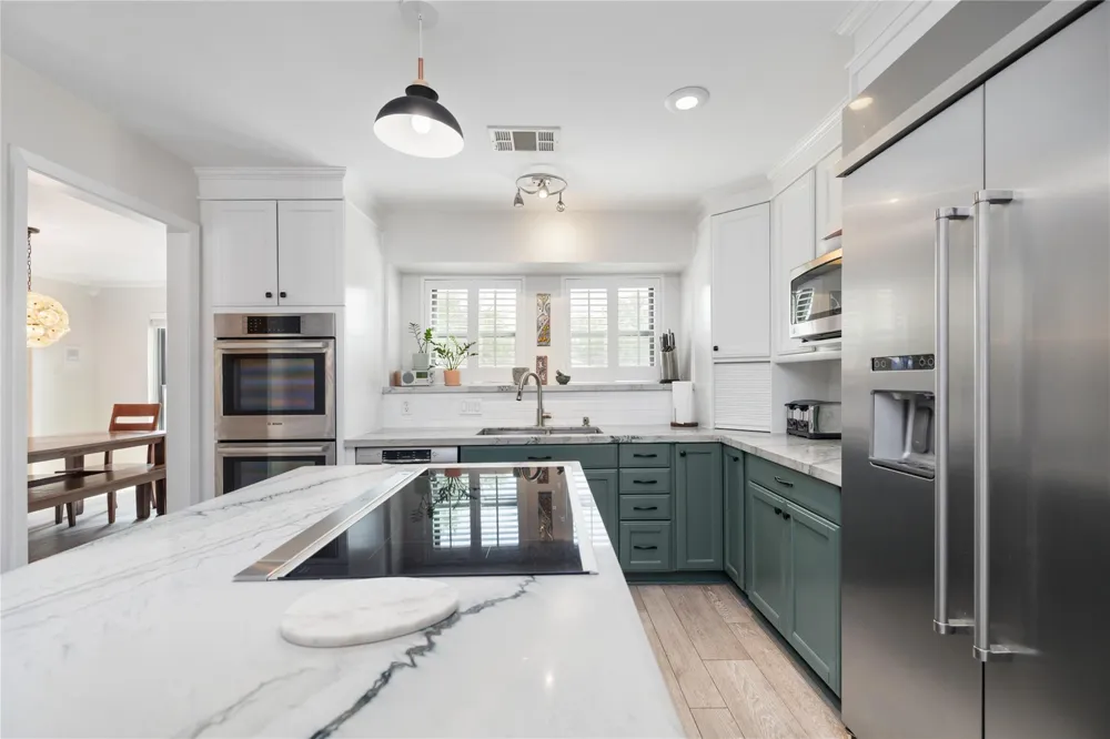 2030 Willowmoss Court Houston, TX 77008
