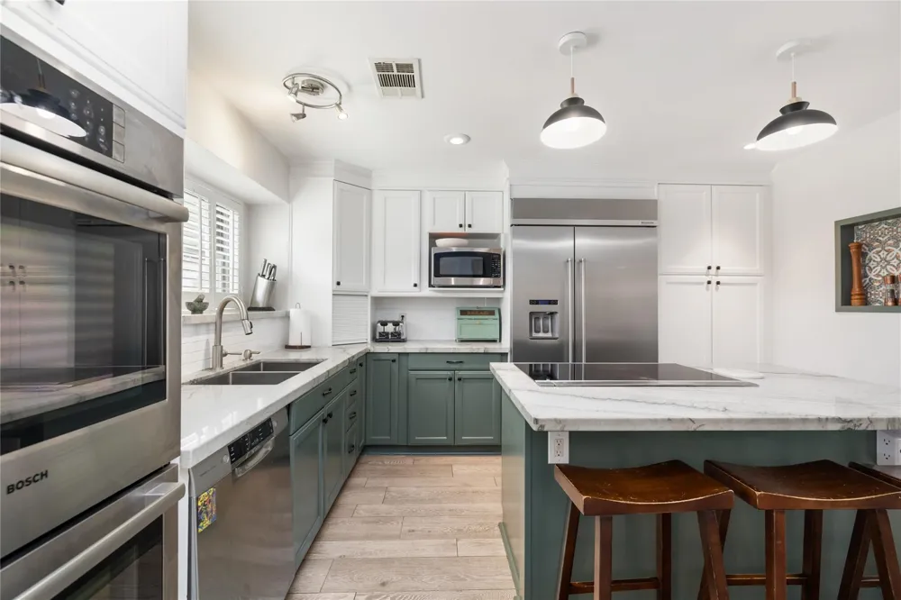2030 Willowmoss Court Houston, TX 77008