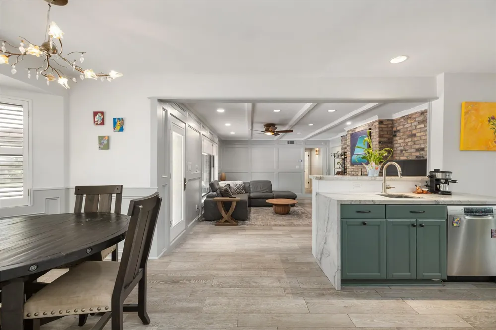 2030 Willowmoss Court Houston, TX 77008
