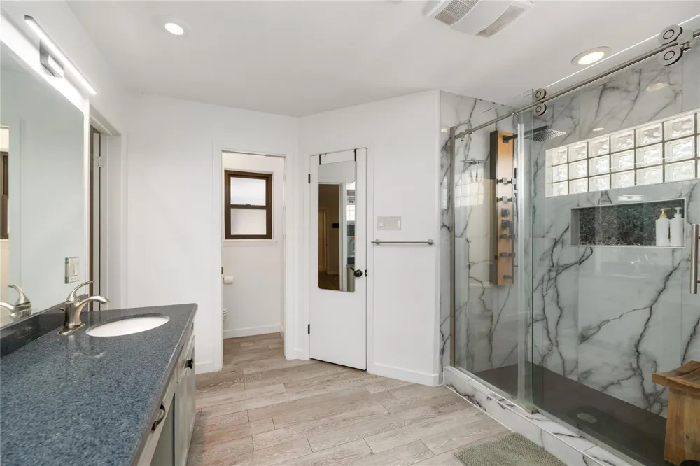 2030 Willowmoss Court Houston, TX 77008