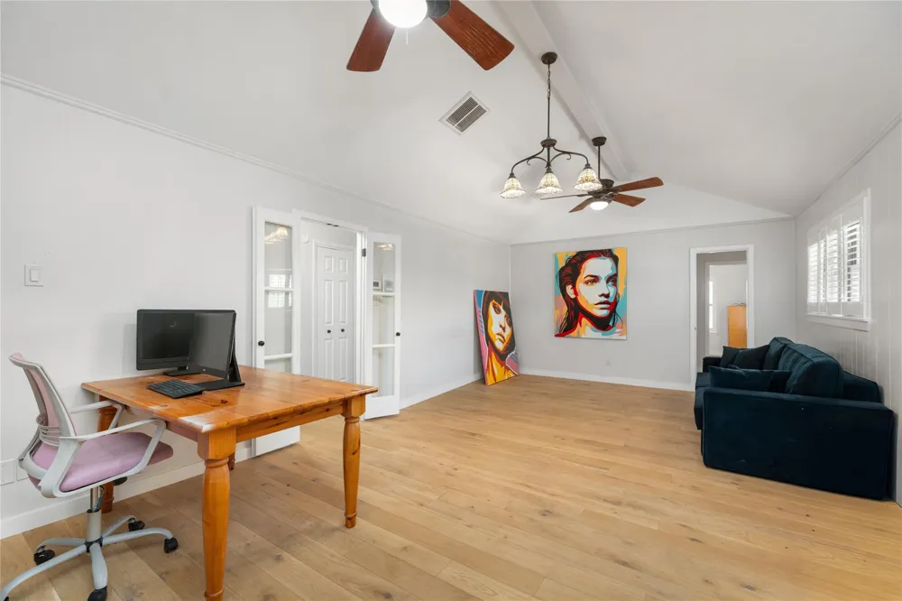 2030 Willowmoss Court Houston, TX 77008