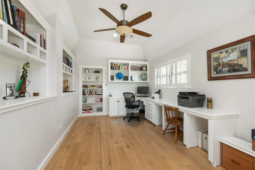 2030 Willowmoss Court Houston, TX 77008