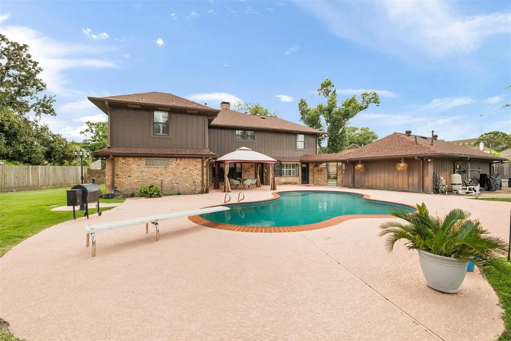 2030 Willowmoss Court Houston, TX 77008