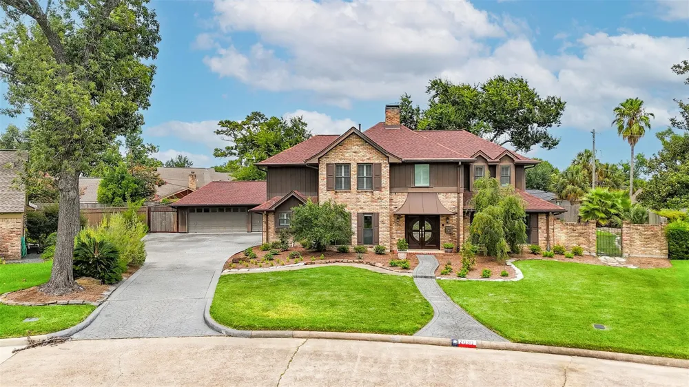 2030 Willowmoss Court Houston, TX 77008