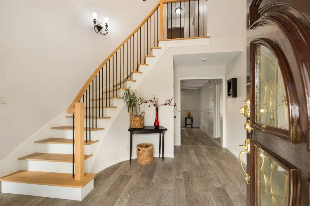 2030 Willowmoss Court Houston, TX 77008