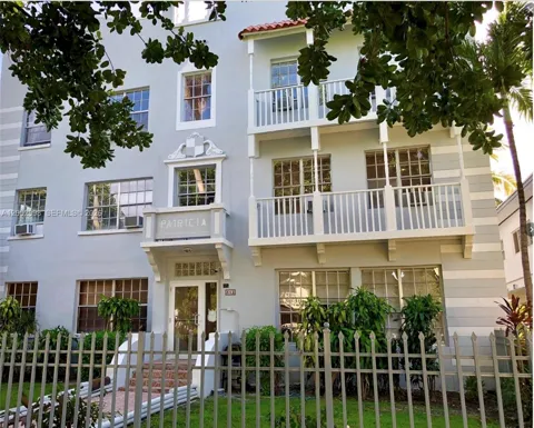 842 Meridian Ave #3D