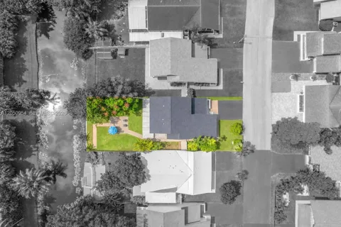 3950 SW 82nd Ter