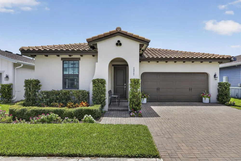 1217 Wandering Willow Way Loxahatchee, FL 33470