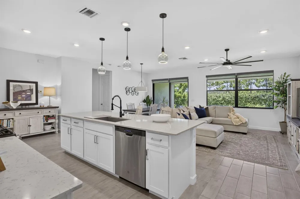 1217 Wandering Willow Way Loxahatchee, FL 33470