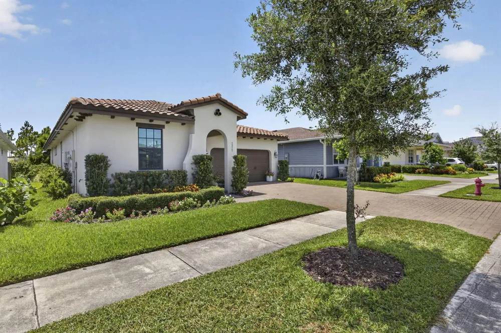 1217 Wandering Willow Way Loxahatchee, FL 33470