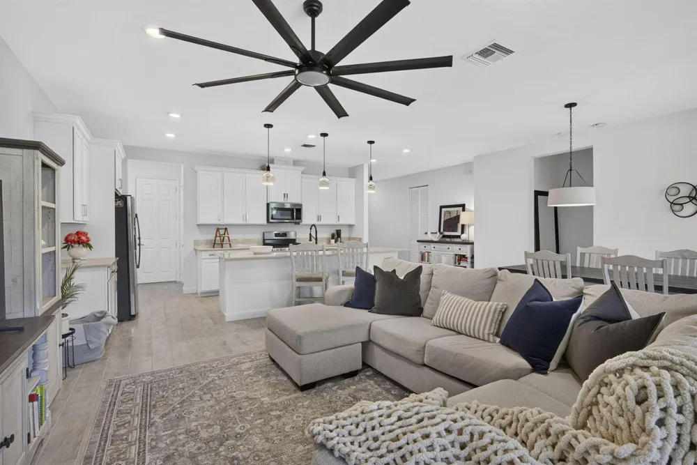 1217 Wandering Willow Way Loxahatchee, FL 33470
