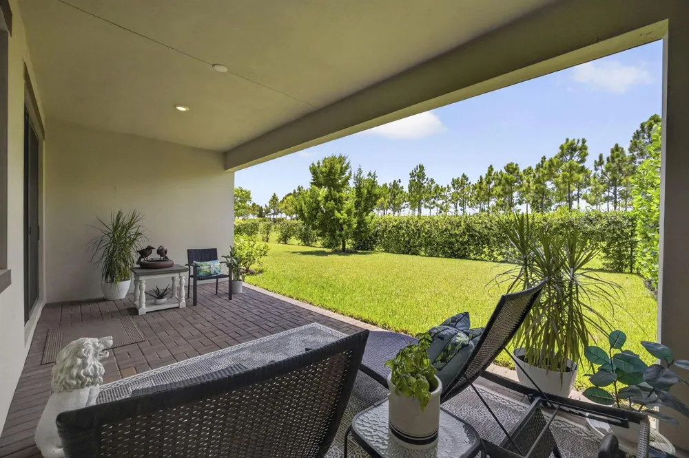 1217 Wandering Willow Way Loxahatchee, FL 33470