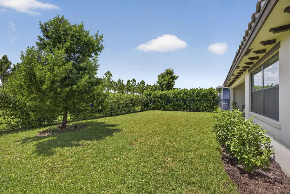 1217 Wandering Willow Way Loxahatchee, FL 33470
