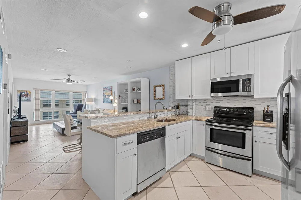 3851 Ocean Boulevard #403 Gulf Stream, FL 33483