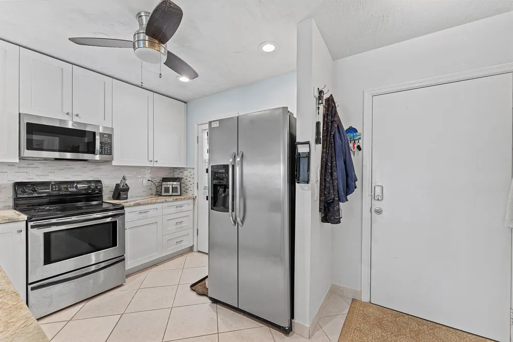 3851 Ocean Boulevard #403 Gulf Stream, FL 33483