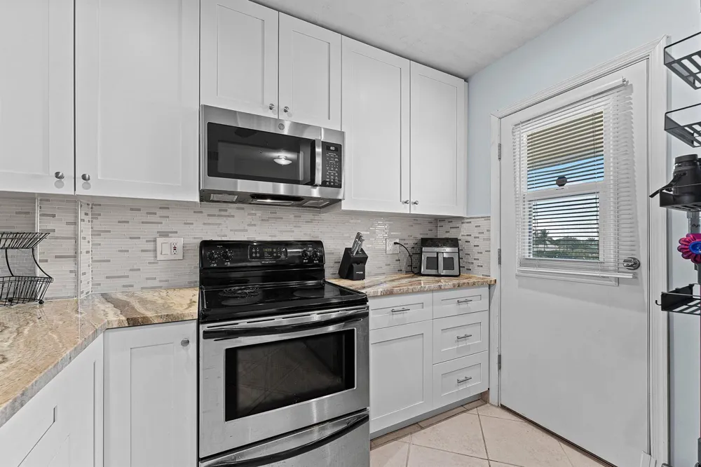 3851 Ocean Boulevard #403 Gulf Stream, FL 33483