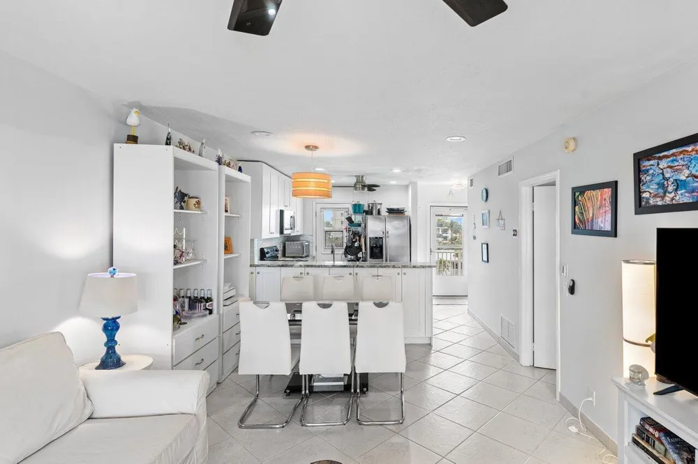 3851 Ocean Boulevard #403 Gulf Stream, FL 33483