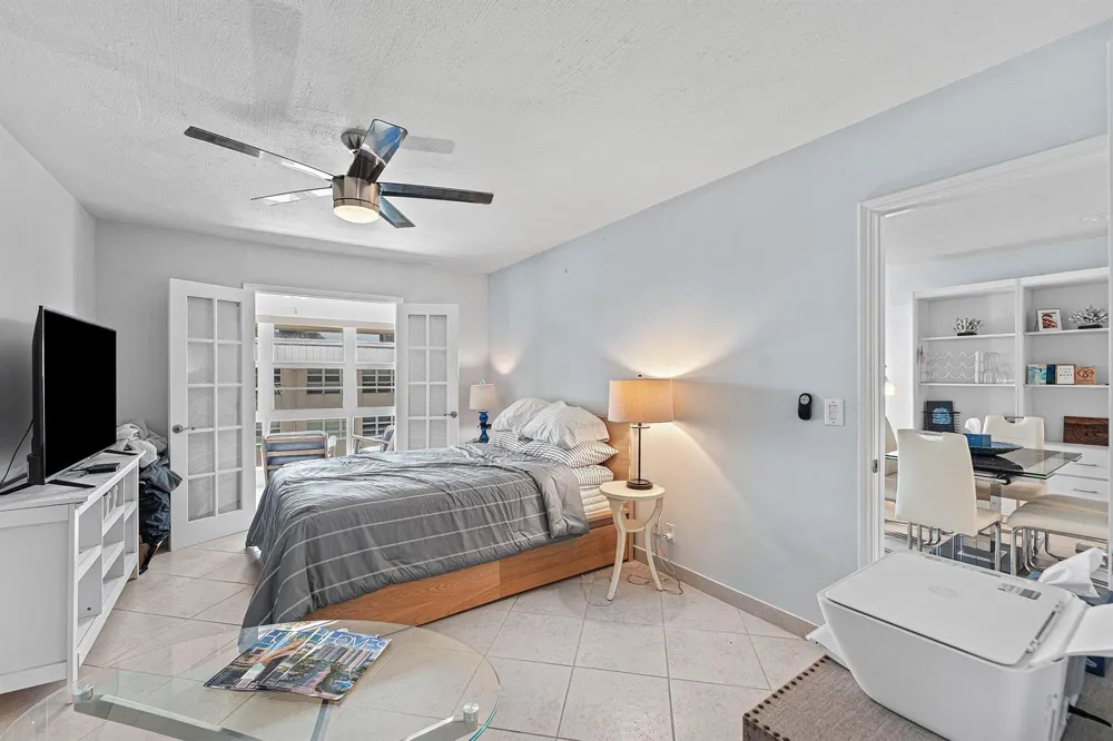 3851 Ocean Boulevard #403 Gulf Stream, FL 33483