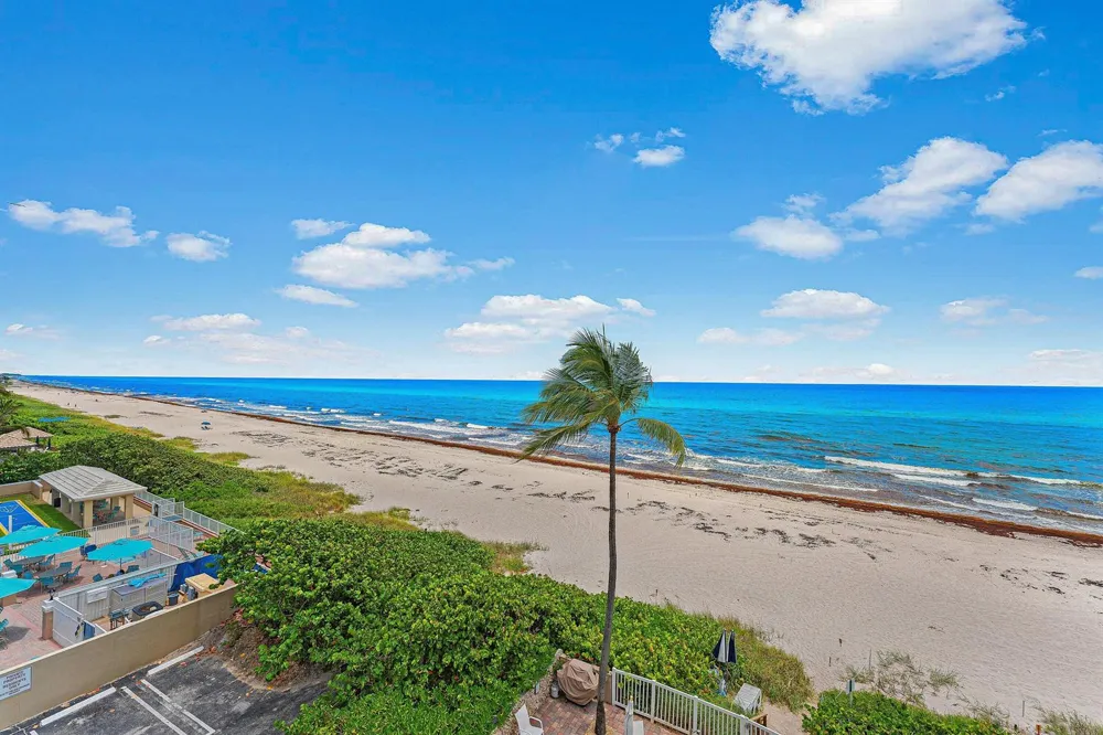 3851 Ocean Boulevard #403 Gulf Stream, FL 33483