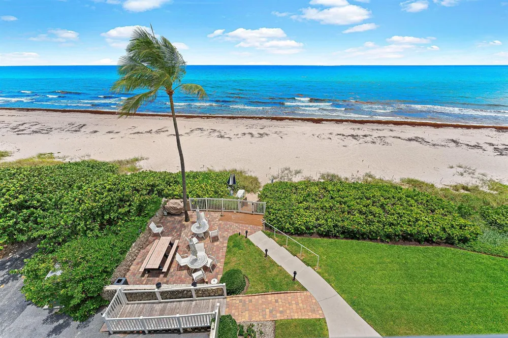 3851 Ocean Boulevard #403 Gulf Stream, FL 33483