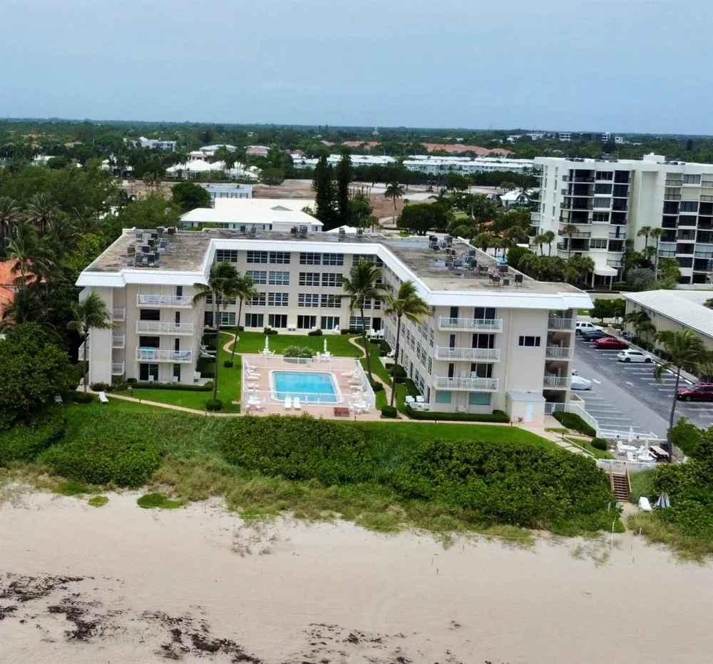3851 Ocean Boulevard #403 Gulf Stream, FL 33483