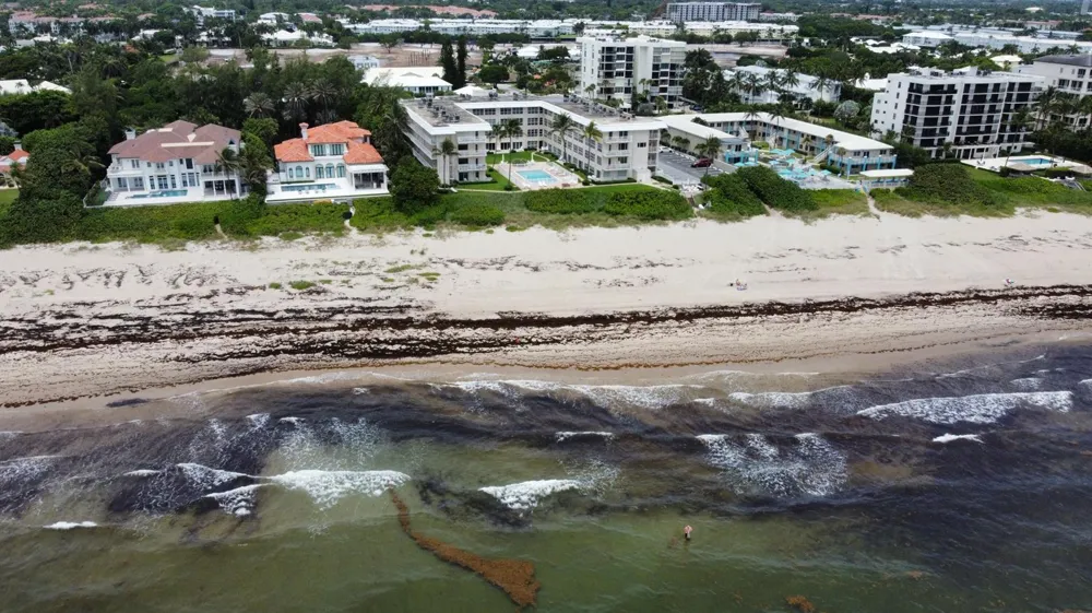 3851 Ocean Boulevard #403 Gulf Stream, FL 33483