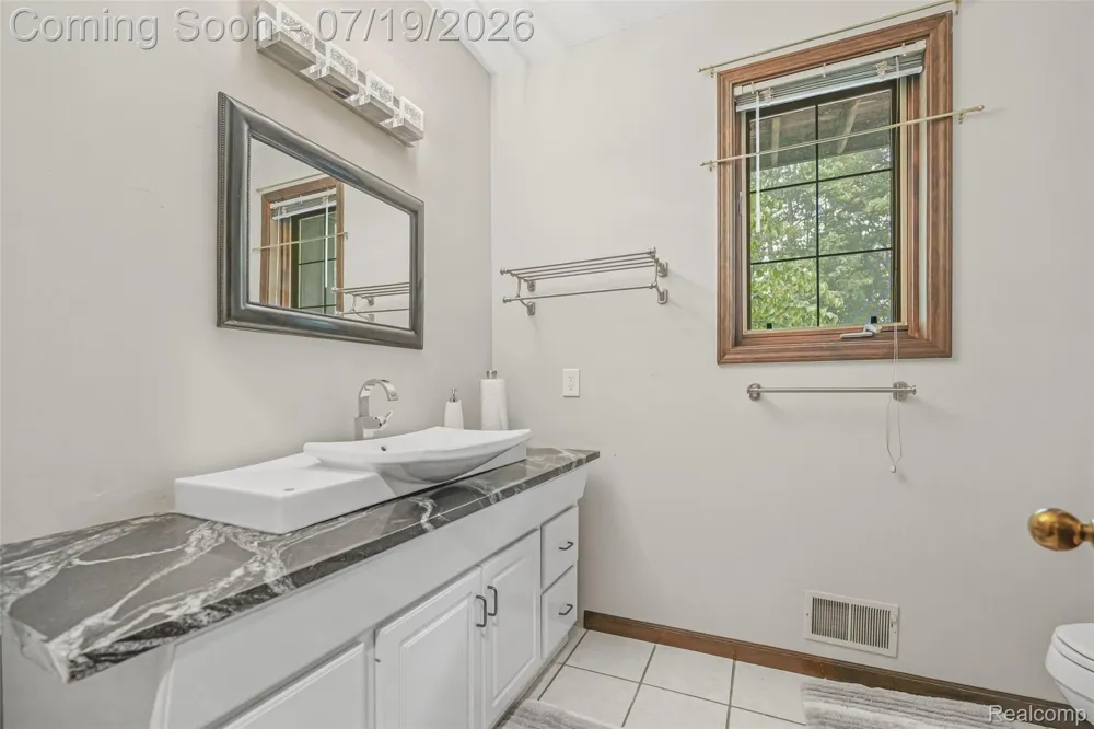 4422 Argenta Drive Genoa Township, MI 48116