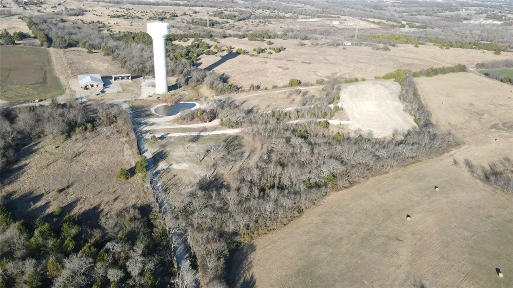 251 Bh Cooke Lane Van Alstyne, TX 75495