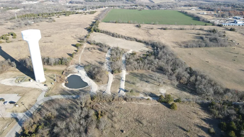251 Bh Cooke Lane Van Alstyne, TX 75495