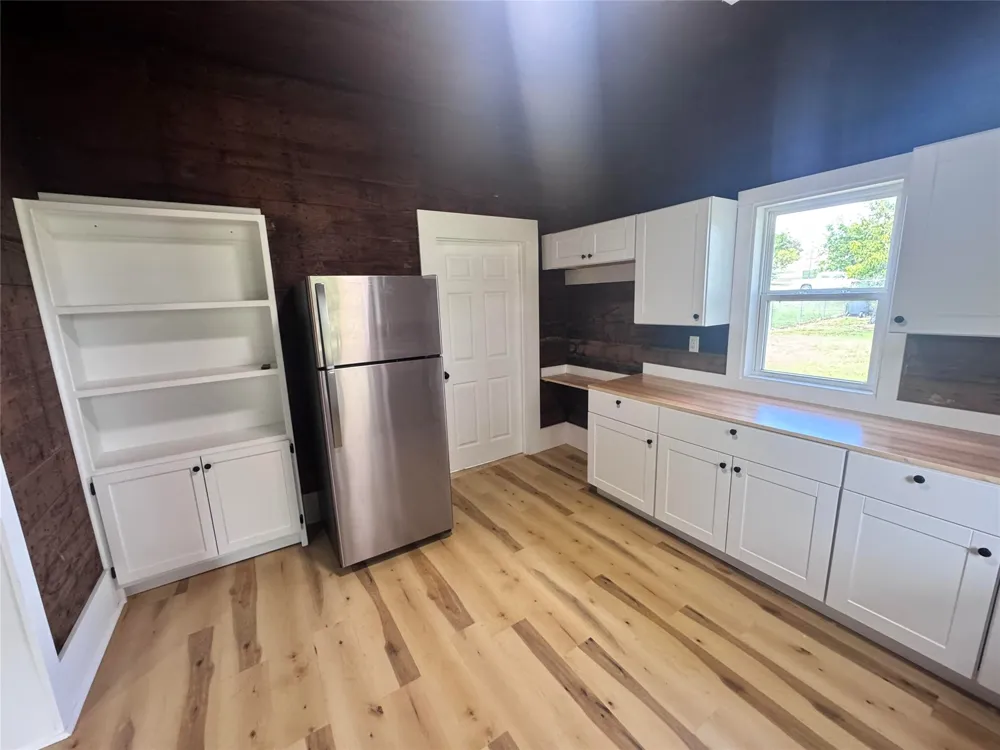 700 Avenue H Blanket, TX 76432