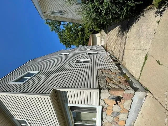 15392 Dixie Redford Charter Township, MI 48239
