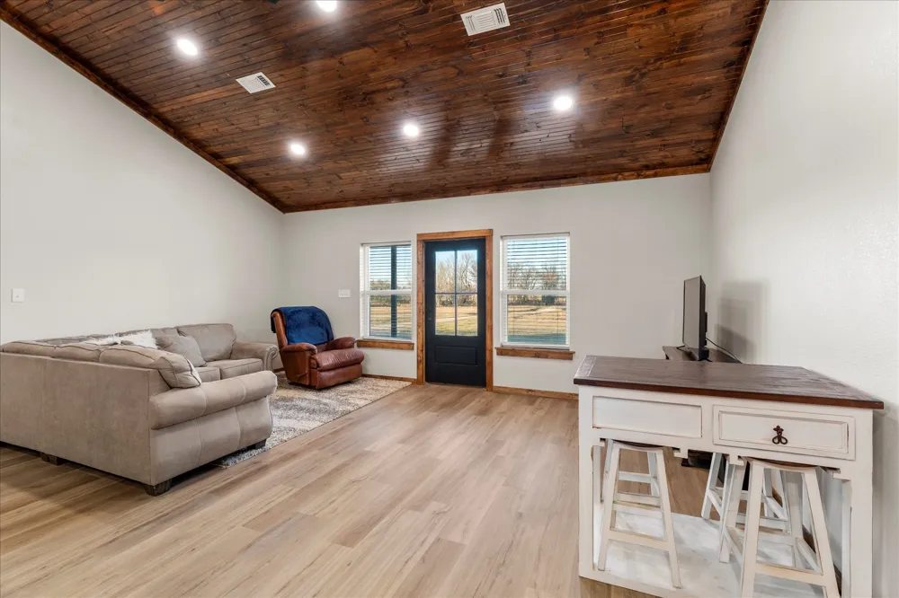 115 CR 4720 Mt Pleasant, TX 75558