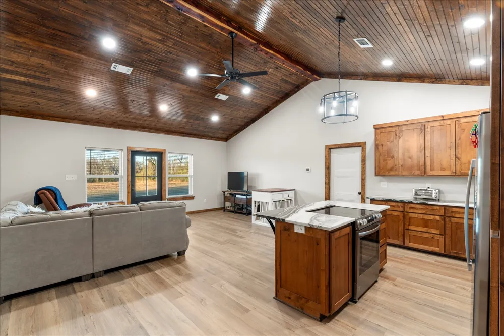 115 CR 4720 Mt Pleasant, TX 75558