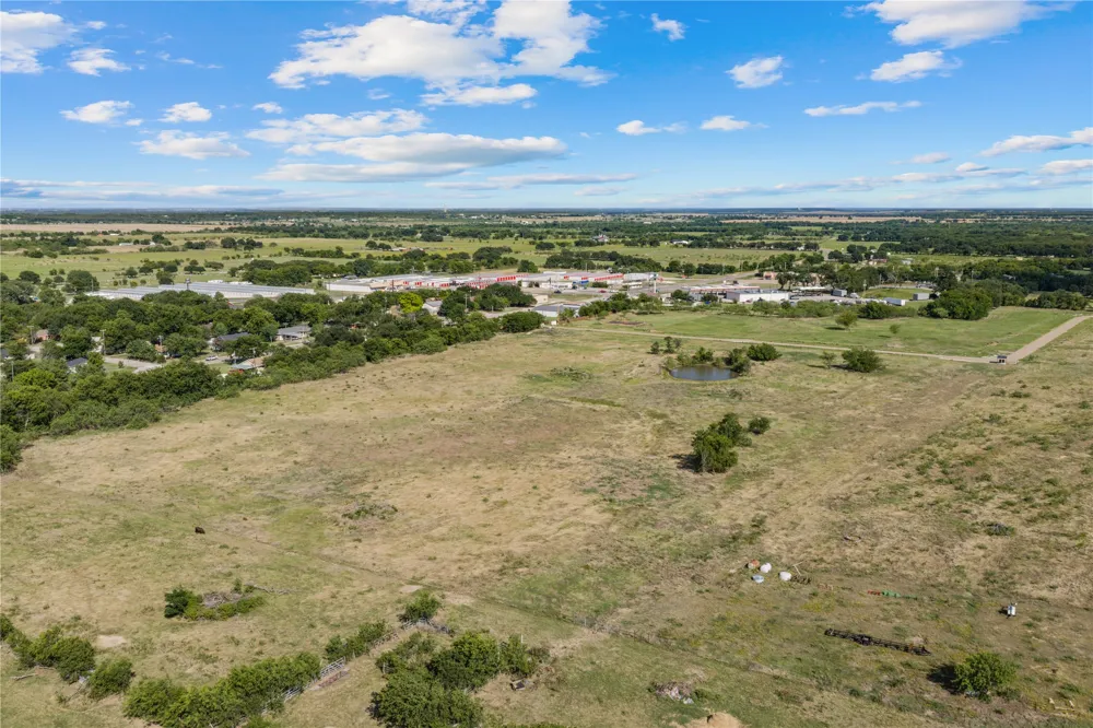 Lakewood Drive Whitney, TX 76692