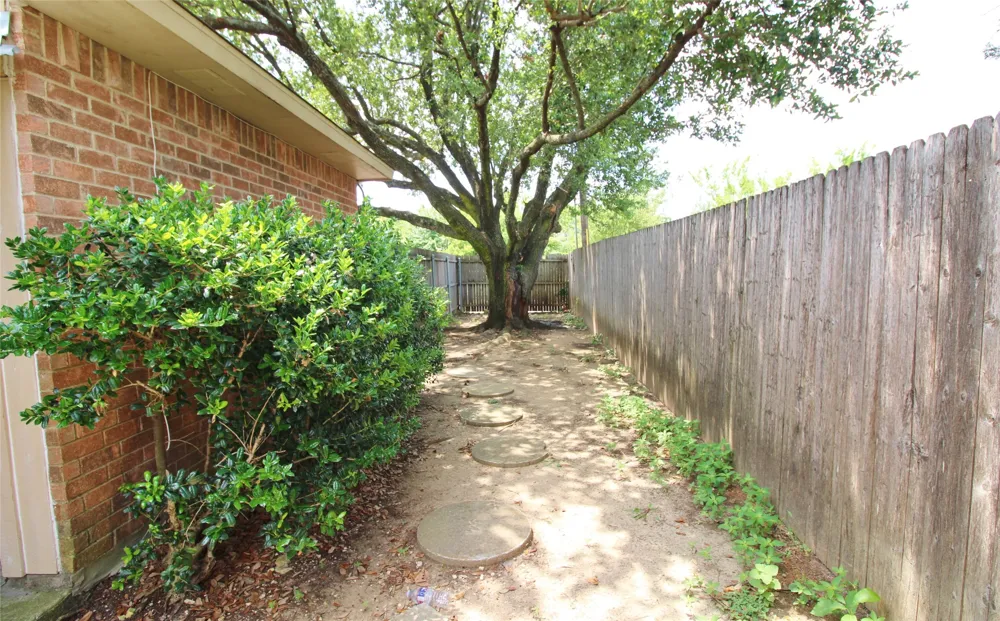 405 Pogue Street Cedar Hill, TX 75104